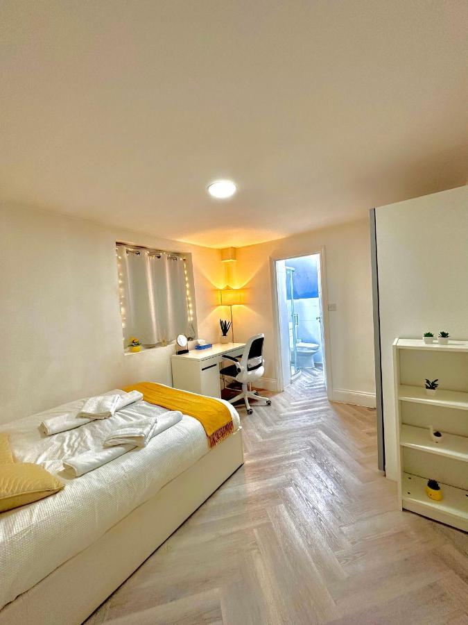 Charming 4 Bedrooms House With Garden In Heart Of London Camden ภายนอก รูปภาพ