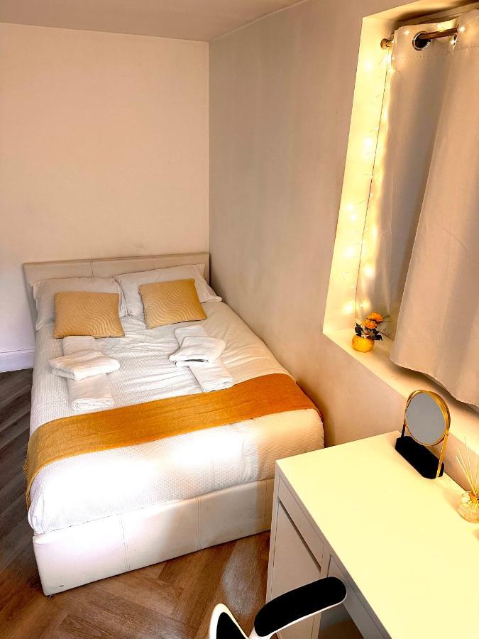 Charming 4 Bedrooms House With Garden In Heart Of London Camden ภายนอก รูปภาพ