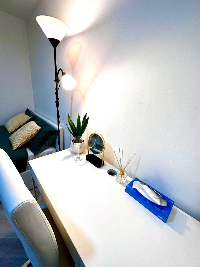 Charming 4 Bedrooms House With Garden In Heart Of London Camden ภายนอก รูปภาพ